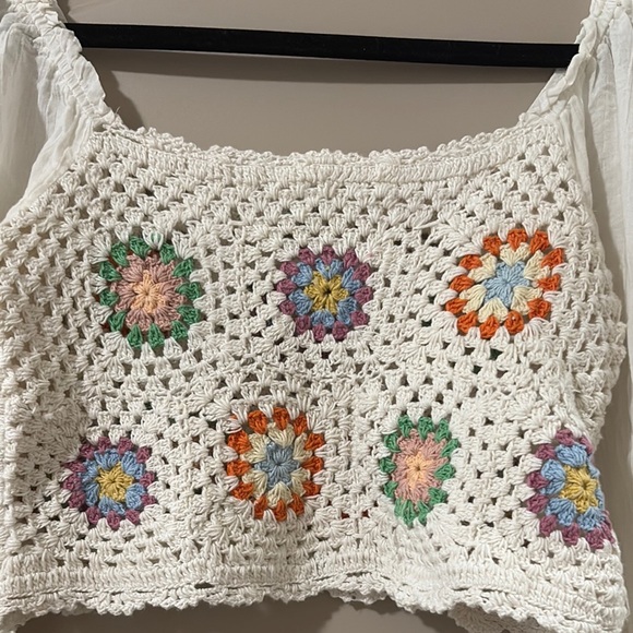 Aerie Granny Crochet Floral Crop Top, size S, boho cottage core white cotton - Picture 3 of 8